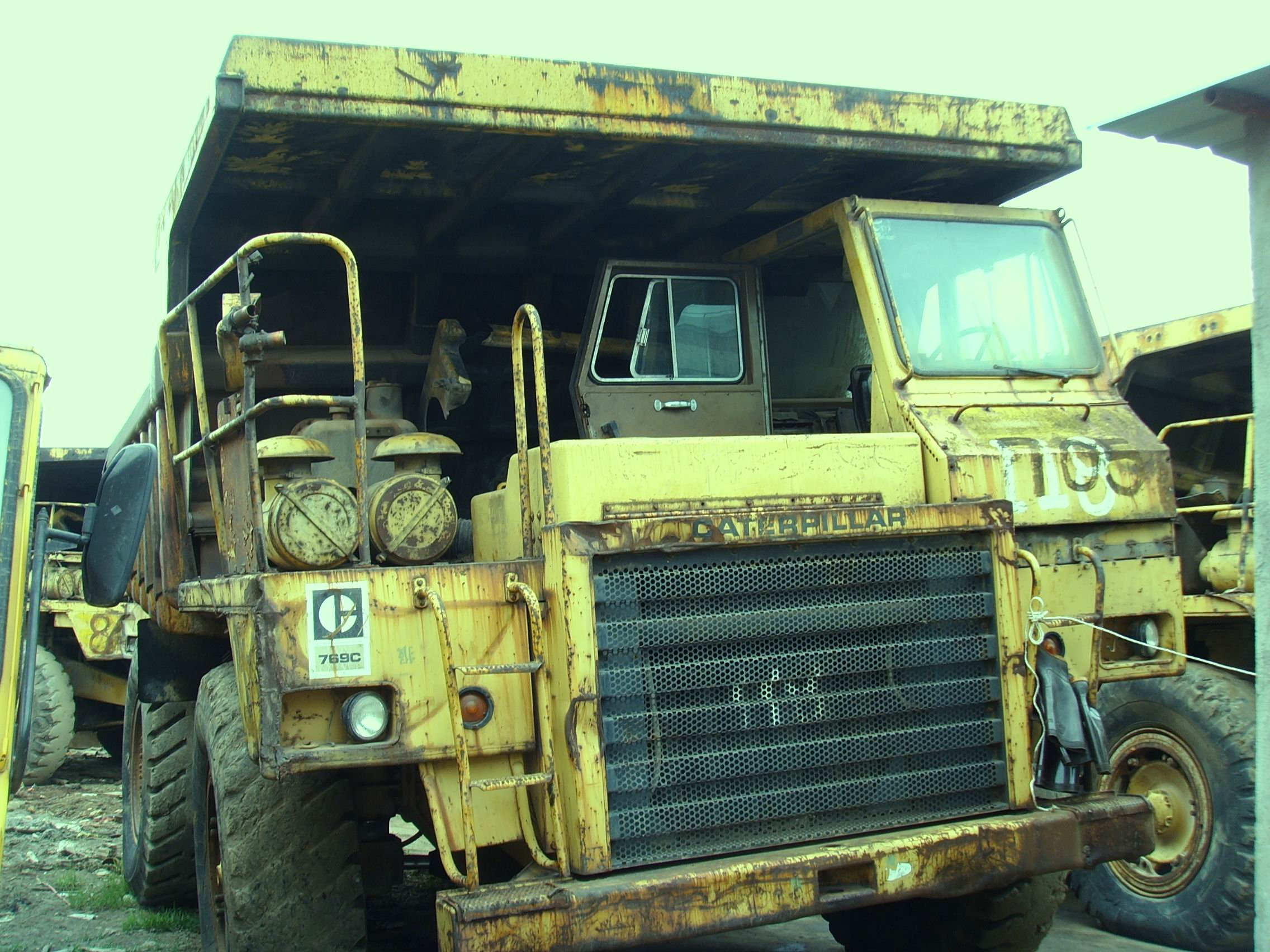 CAT 769C dump truck
