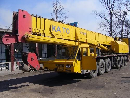 used kato crane NK-1000E