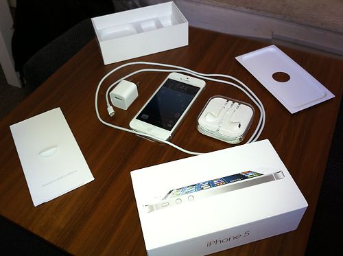 WTS:-Apple iPhone 5 HSDPA 4...