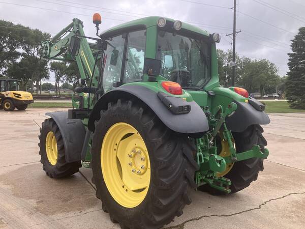 2011 JOHN DEERE 6430